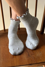 Load image into Gallery viewer, Ruffled Hugger Crew Socks: VANILLA / RED