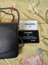 Load image into Gallery viewer, CHANEL 00&#39;s Chanel Pochette Caviar Wallet on Chain