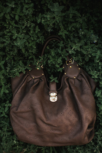 LOUIS VUITTON Mahina L Hobo Taupe