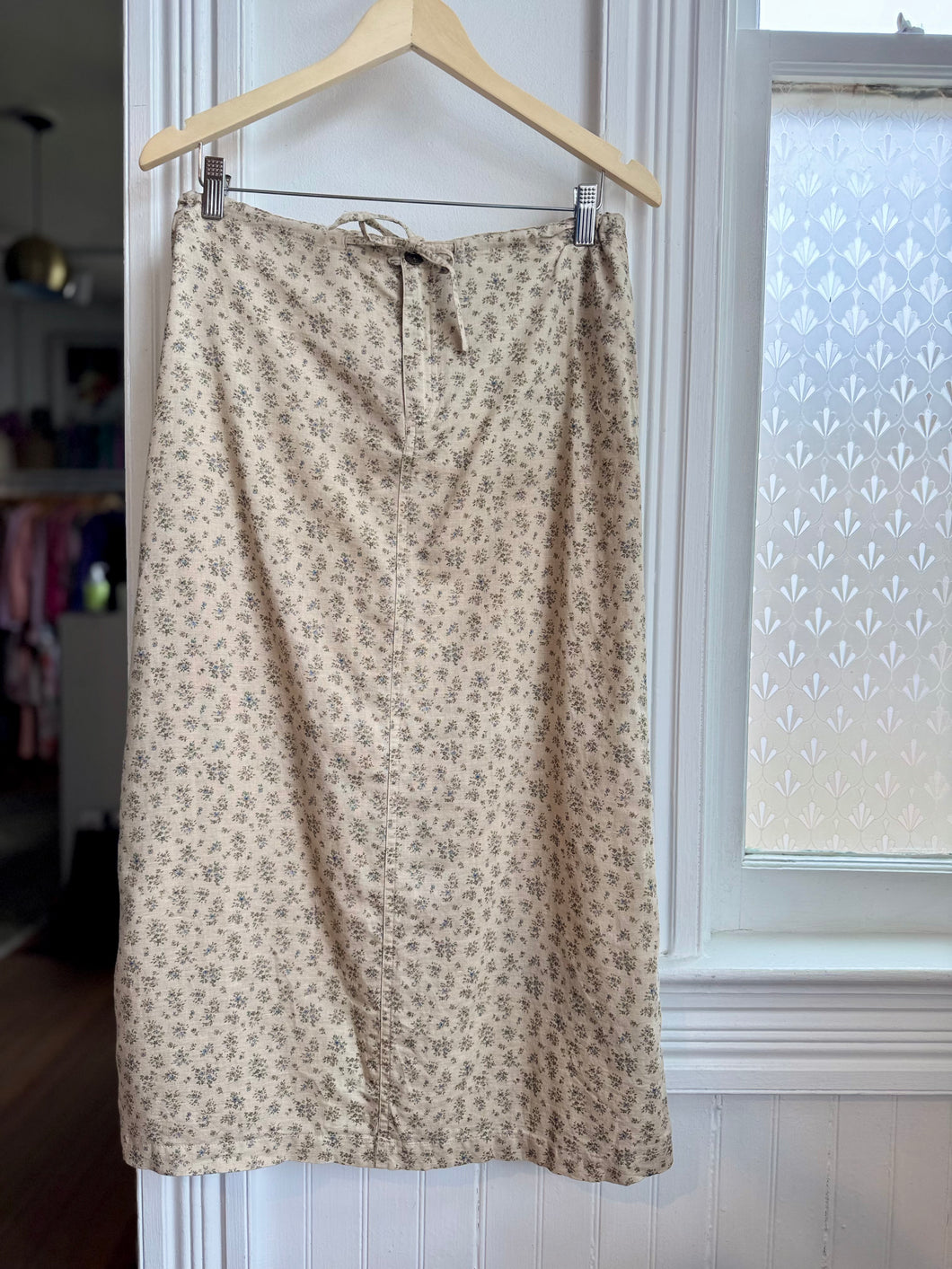 VTG Taupe/Blue Floral Skirt [2 P]