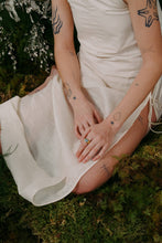 Load image into Gallery viewer, Naia Ring: Sterling Silver