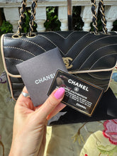 Load image into Gallery viewer, CHANEL Navy + Ivory Classic Flap Bag