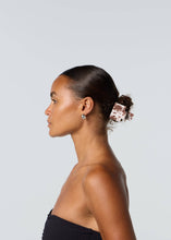 Load image into Gallery viewer, Pia Clip - Cocoa Western