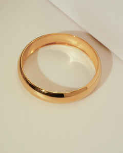 Enza Large Bangle: Gold