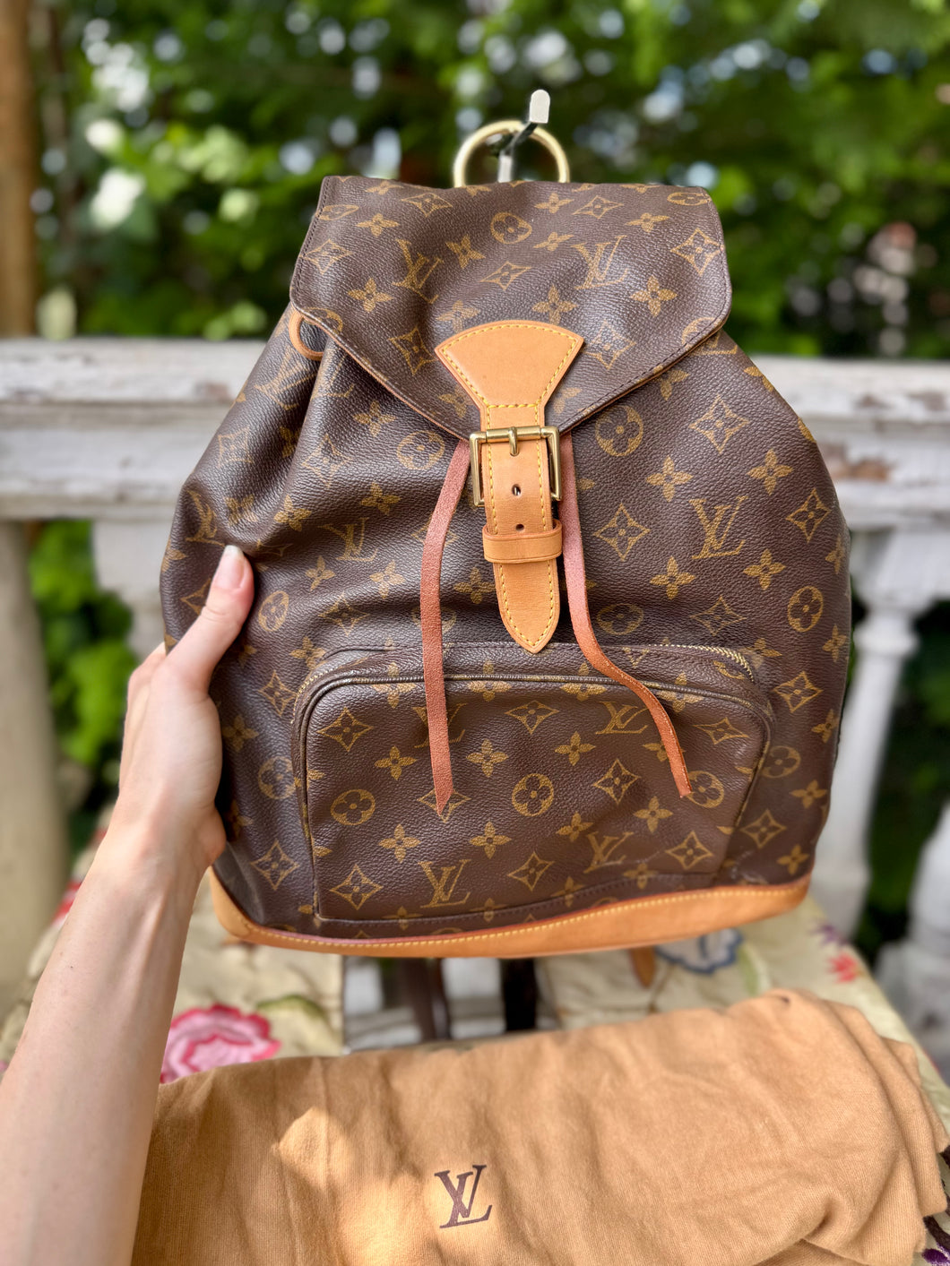 LOUIS VUITTON VTG Montsouris GM Backpack