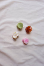 Load image into Gallery viewer, Button Mini Claw Set: Original