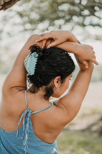 Lace Claw: Light Blue