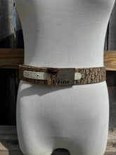 Load image into Gallery viewer, DIOR 00&#39;a Logo + White Leather Reversible Belt