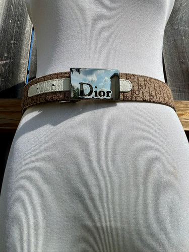DIOR 00'a Logo + White Leather Reversible Belt