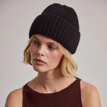 Load image into Gallery viewer, Merino Wool Beanie - Classic Black