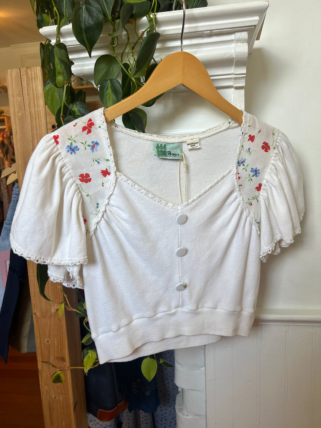 VTG White Floral Crop Top [M] [as is]