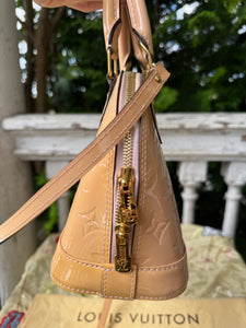 LOUIS VUITTON Vernis Alma BB