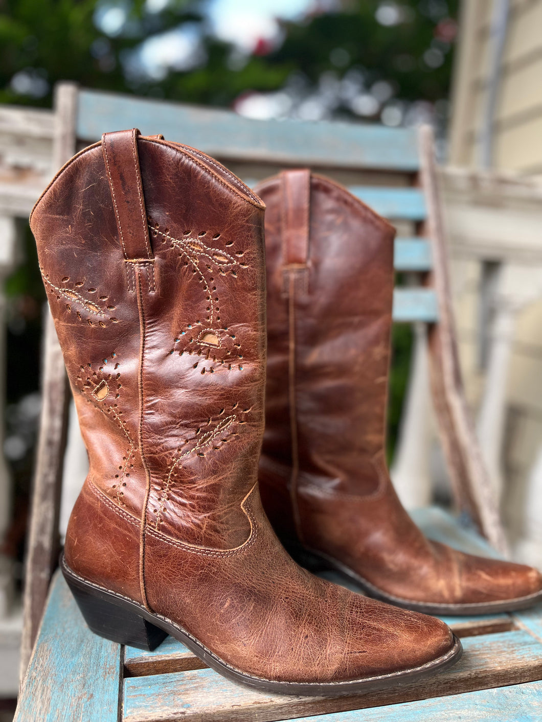 Pre-loved Brown Cut-work Leather Cowgirl Boots [6.5]