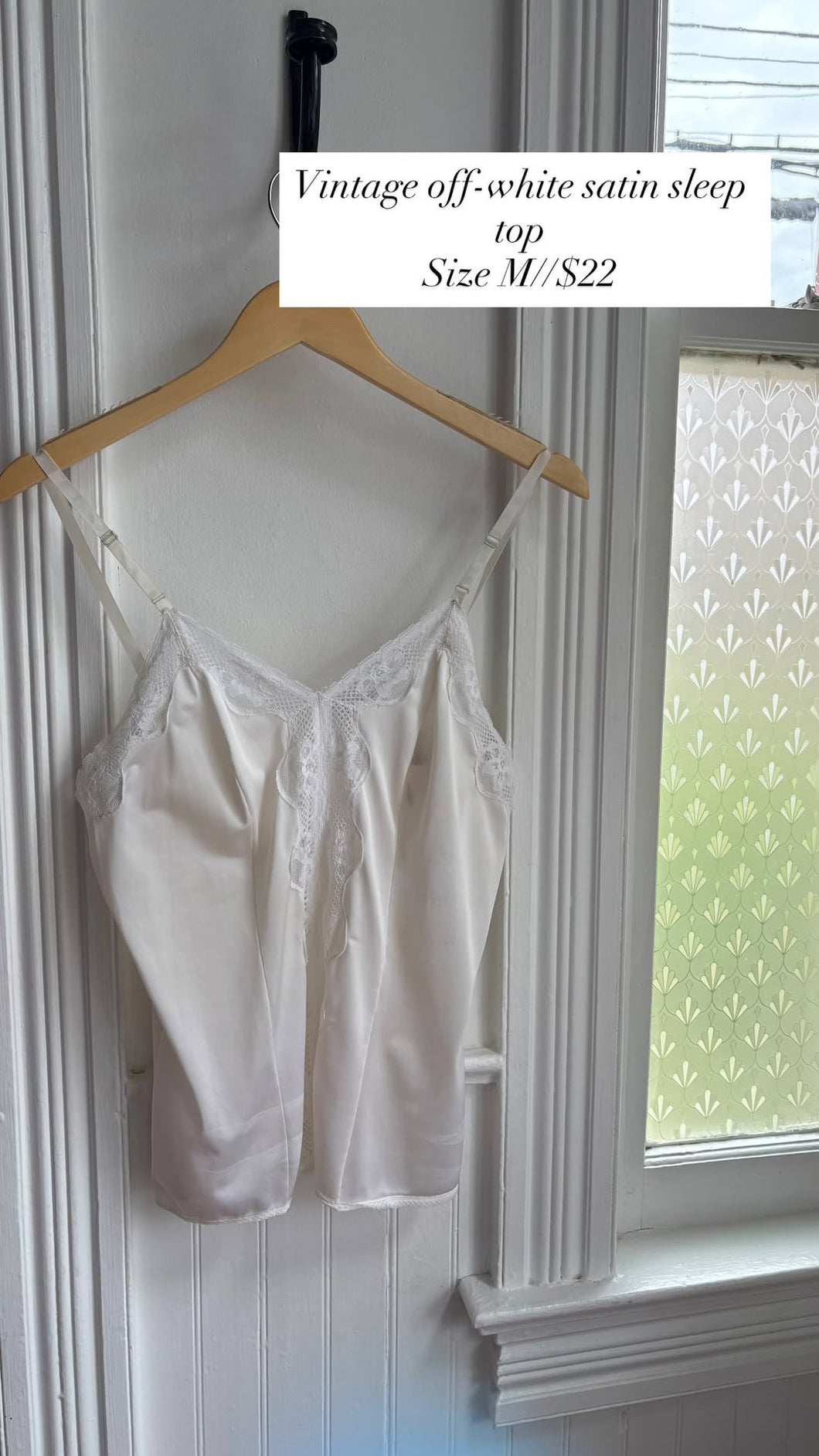 VTG Off-white Satin Sleep Top [M]