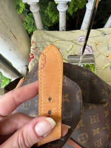 LOUIS VUITTON VTG Montsouris GM Backpack
