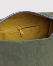 Load image into Gallery viewer, Dopp Kit - Caper Mix