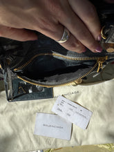 Load image into Gallery viewer, Balenciaga Navy City Giant 21 Bag