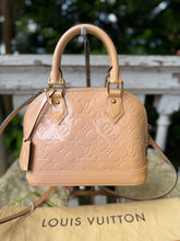 Load image into Gallery viewer, LOUIS VUITTON Vernis Alma BB