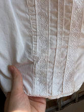Load image into Gallery viewer, JDV - 90s Soft Cotton White Sleeveless BD [S]