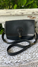 Load image into Gallery viewer, Vintage Dooney &amp; Bourke Black Leather Surrey Crossbody