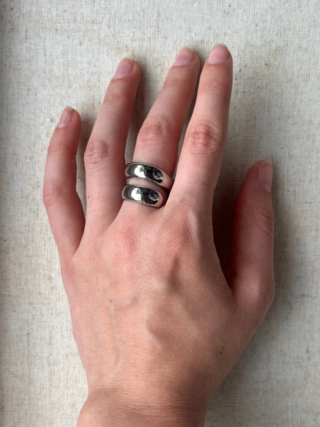 Adonis Ring: Silver