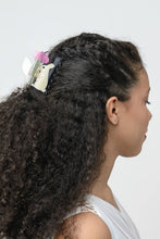 Load image into Gallery viewer, Peony Claw