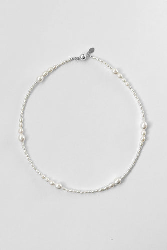 Avery Necklace - Pearl: 16