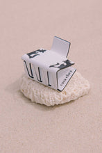 Load image into Gallery viewer, Pia Clip - Western Porcelain