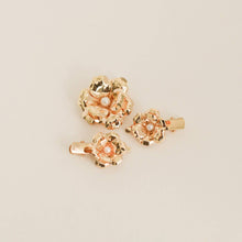 Load image into Gallery viewer, Metal Flower with Pearl Hair Clips | 3pcs | Gold