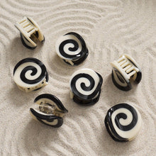 Load image into Gallery viewer, Mini Spiral Claw Set Black