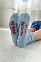 Load image into Gallery viewer, Ruffled Hugger Crew Socks: VINTAGE PINK / BLACK
