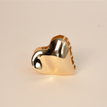 Load image into Gallery viewer, Heart-Shaped Hair Claw l Gold