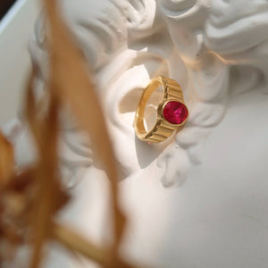 Gold Red Ruby Signet Ring
