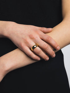 Forma Ring in Gold