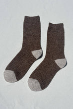 Load image into Gallery viewer, Wool Waffled Socks: Brown / Oatmeal