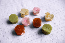 Load image into Gallery viewer, Button Mini Claw Set: Original