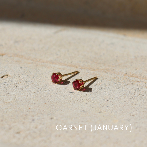 Garnet Studs : Sterling Silver