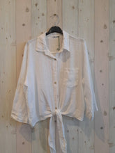 Load image into Gallery viewer, Tie-front Linen Button-down: White