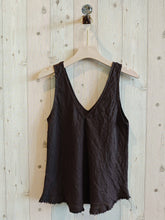 Load image into Gallery viewer, Linen Tank Top: Maroon
