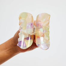Load image into Gallery viewer, Suki Claw in Moonlight