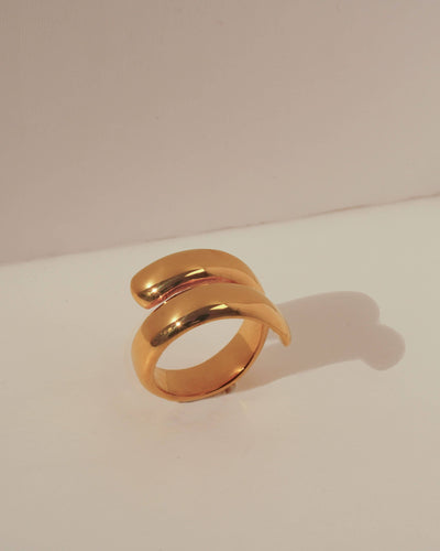 Adonis Ring: Gold