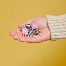 Load image into Gallery viewer, Micro Claws in Geo