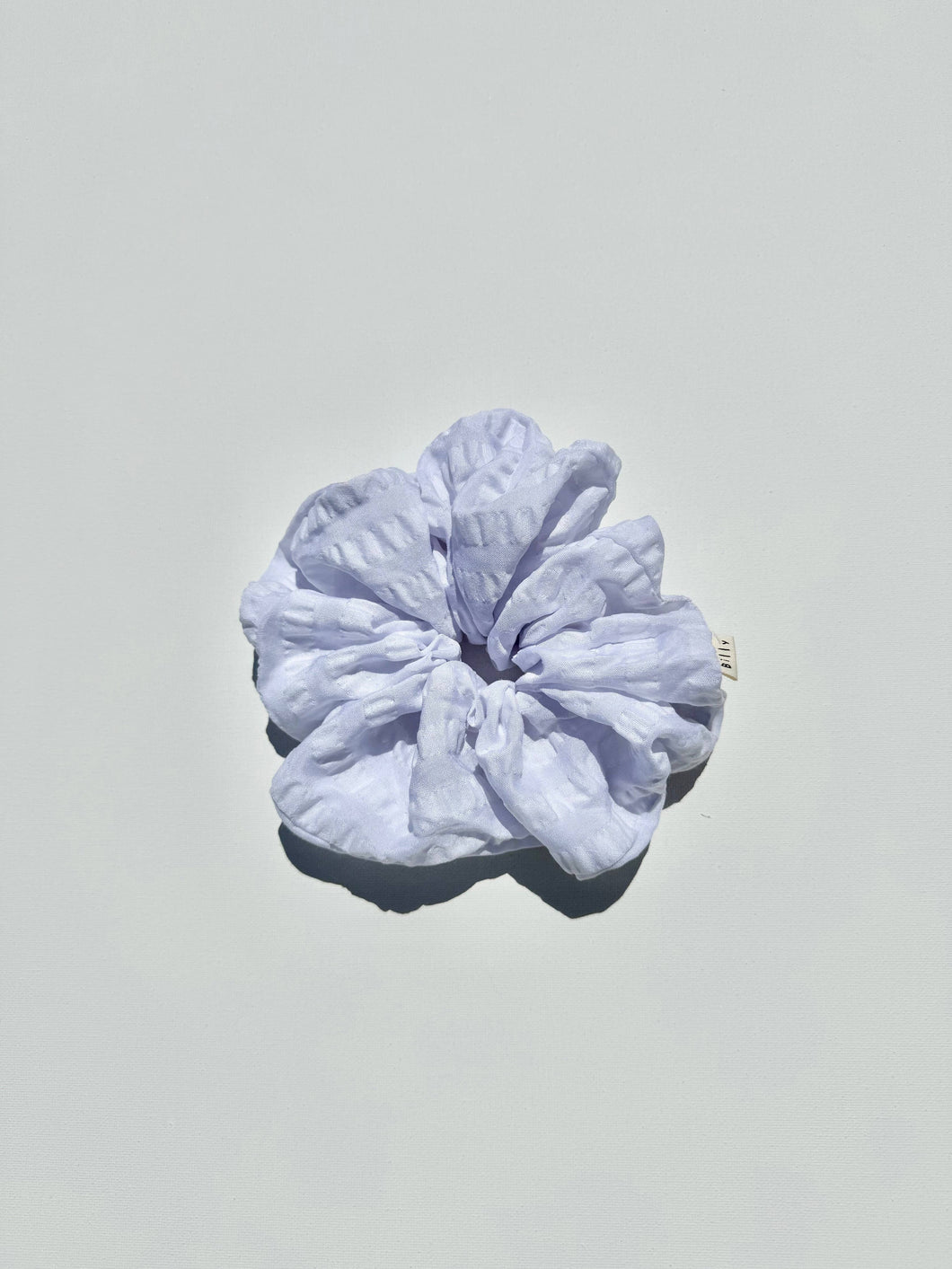 STRIPE BUBBLE SCRUNCHIES: WHITE