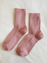 Load image into Gallery viewer, Her Socks: Dried Rose