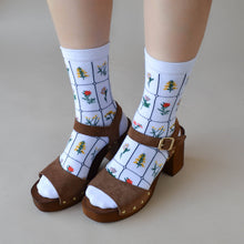 Load image into Gallery viewer, Botanical Garden Socks: White